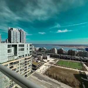 Comfortable Near Rogers Centre Cn Tower & Free Parking Apartment